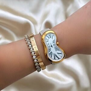 AUTHENTIC VINTAGE SALVADOR DALI LEATHER WATCH